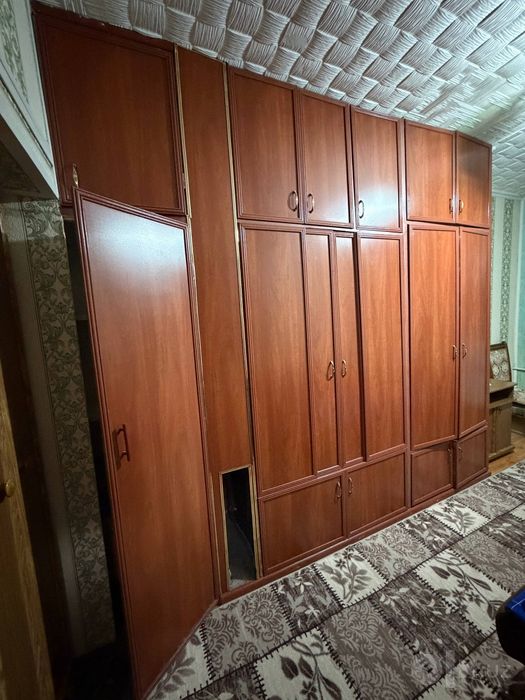 Продам мебель разную шкафы, тумбы и т. д