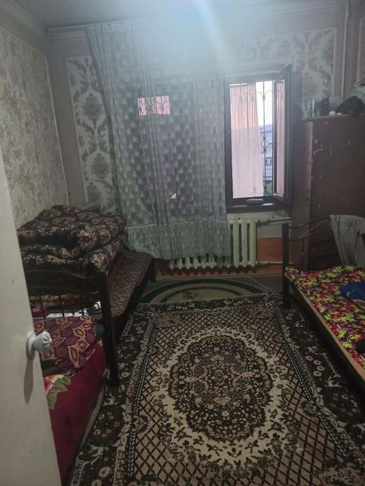 Срочно срочно Ибн Сино-1 4-хона сотилади 4-этажда жойлашган 98м²