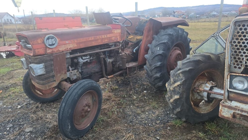 Piese tractor Massey Ferguson 165