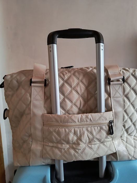Чанта за пътуване от плат.