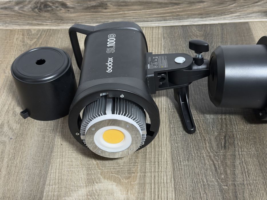 Lampa studio Godox SL100D