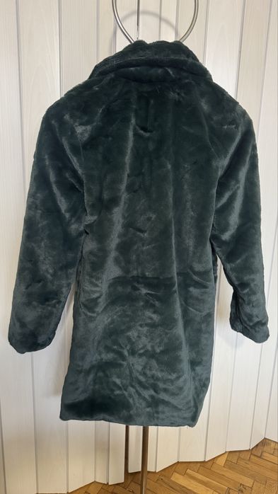 Дамско пухкаво палто