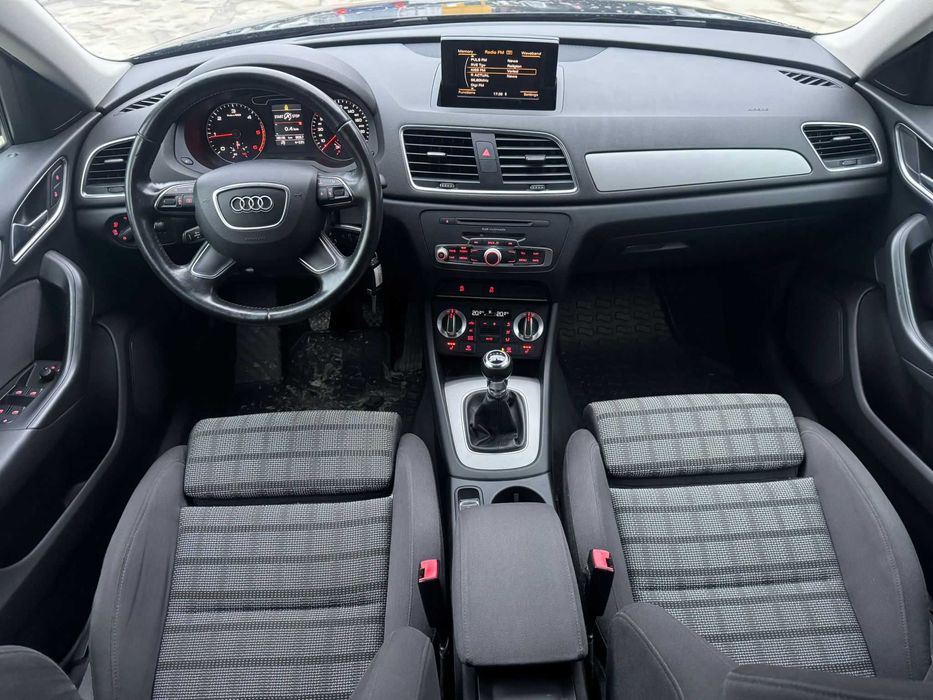 Audi Q3 S LINE 2.0 2012 euro5 manual avariat lovit avariate