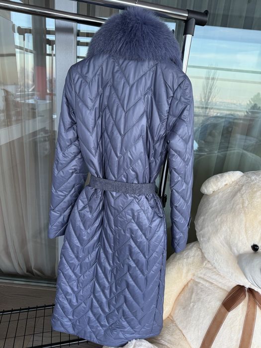 Стилно дълго палто с естествен косъм лисица синьо кафяво