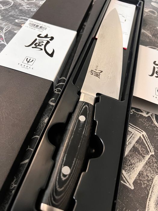 Cuțit japonez profesional Damascus 24 cm – Yaxell Ran – NOU, sigilat