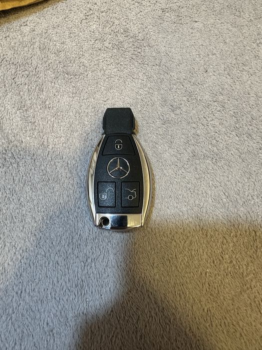 Продам ключ рыбка мерс