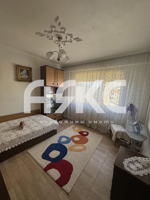 Двустаен обзаведен апартамент в кв. Надежда 4 до МЕТРОСТАНЦИЯ