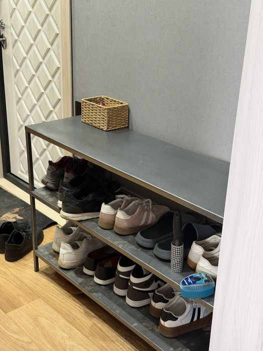 Продам стеллаж для обуви (обувница)