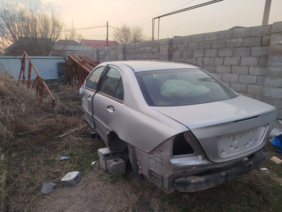 Кузов на мерседес С класс