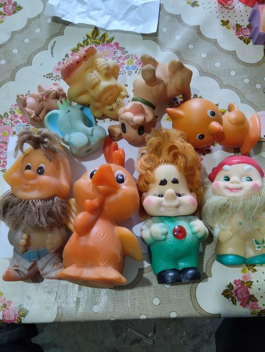 Игрушка кукла продам