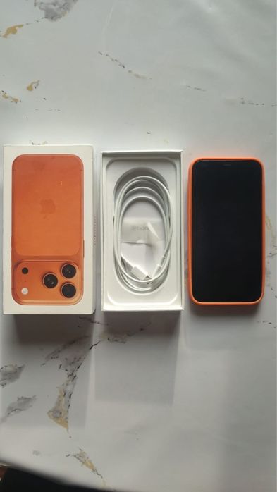 IPhone 17 Pro, телефон не является оригинальным iphone 17 pro.