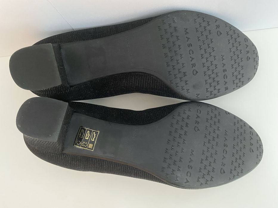 Pantofi noi, 37, comozi si eleganti (lurex la exterior), brand Mascaro