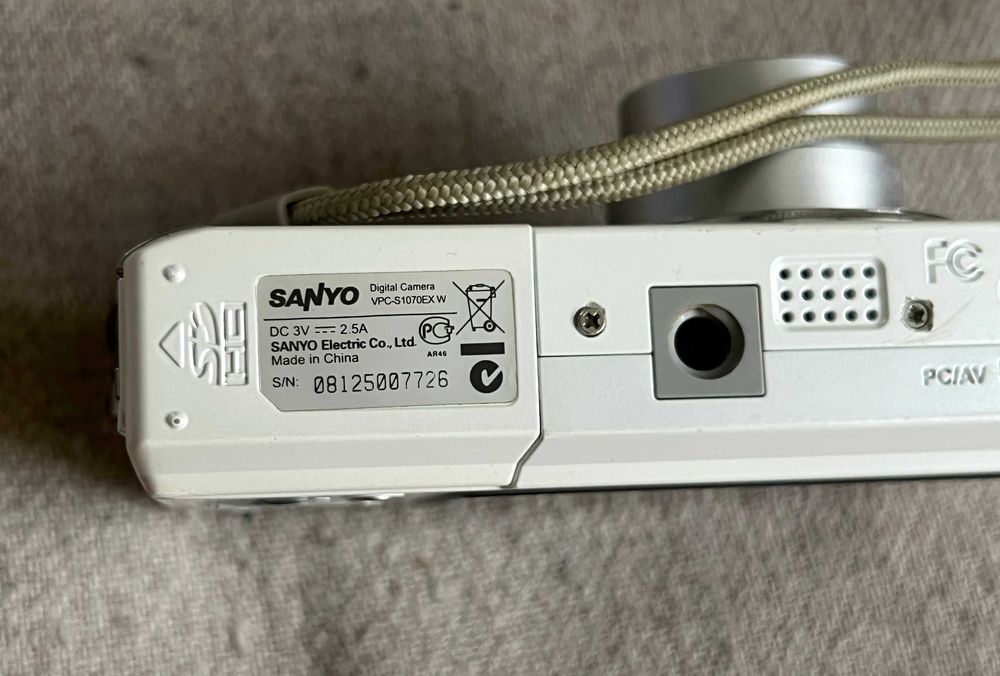 Aparat foto digital Sanyo VPC-S1070EX 10MP compact defect pentru piese
