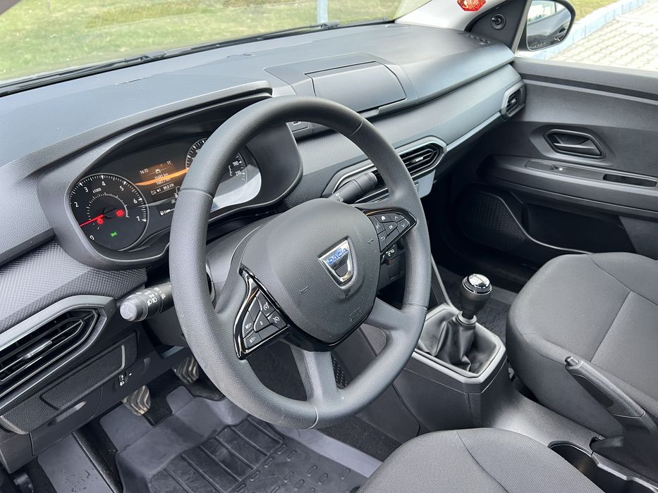 Dacia Logan 1.0 Turbo 90 CP 32.000 km Pret la cash 8900