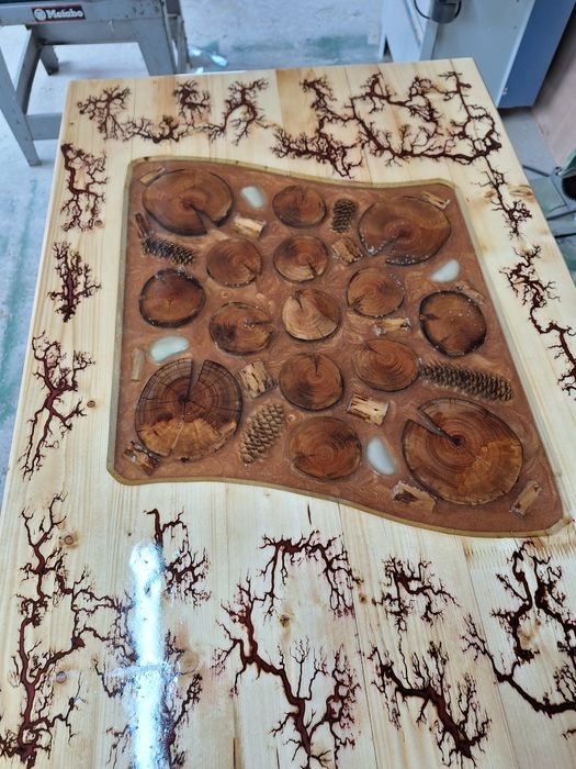 Se vinde masuta de cafea