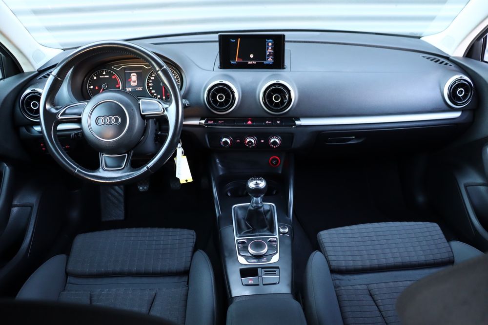Audi A3 / 2.0 TDI 150 CP / Sport Paket / Garantie / Rate