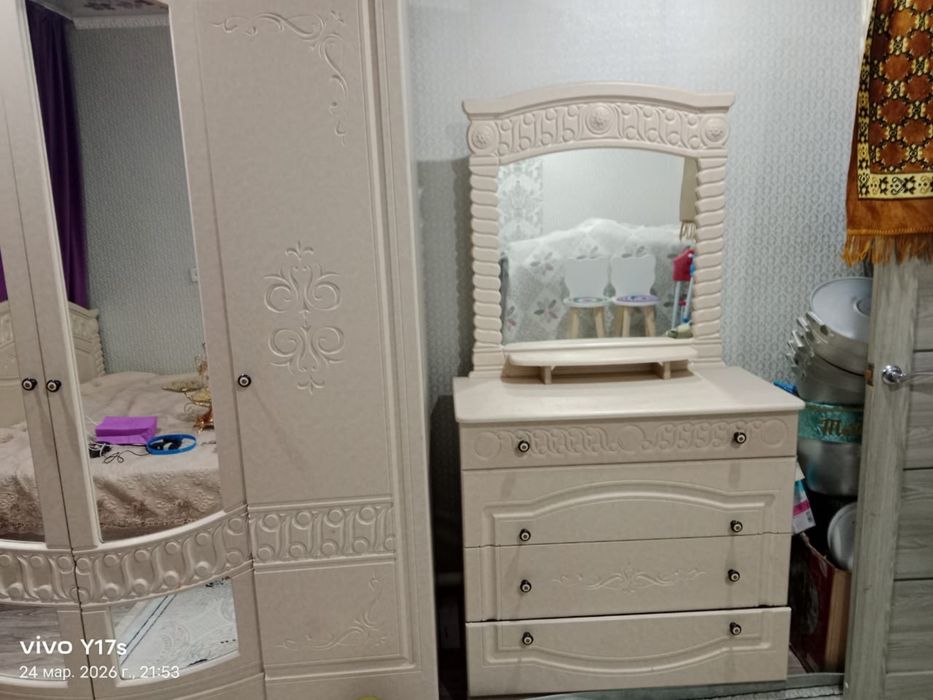 Спальный гарнитур