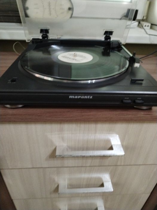 Проигрыватель виниловый