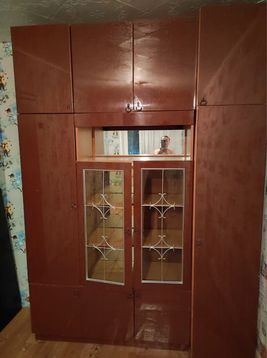 Отдам стенку даром