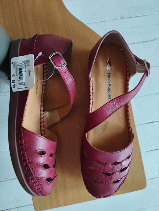 Elle, Hush puppies, comfortfube