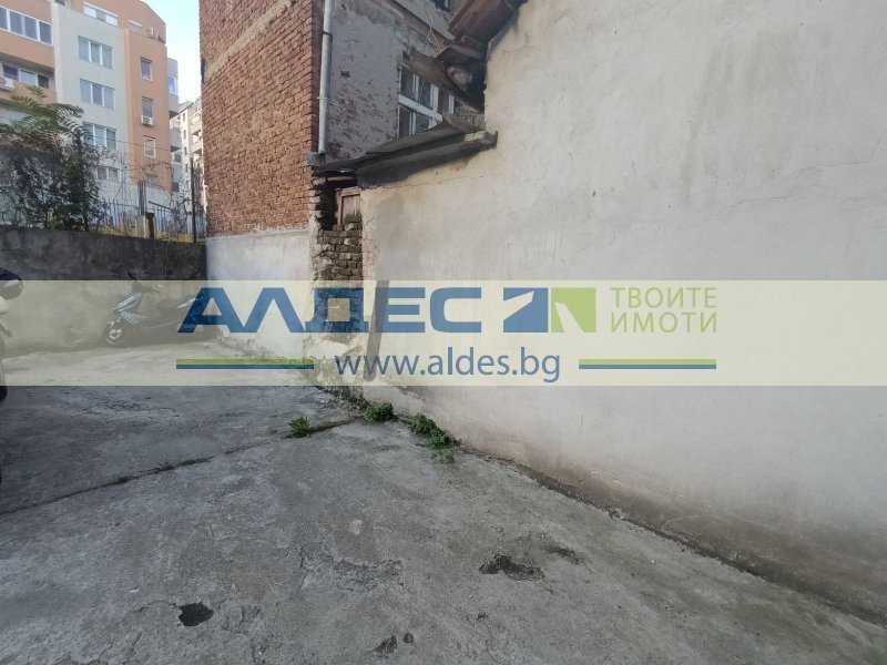 Дава се под наем Гараж / Паркомясто в София, Банишора - 40 кв.м за 76.5 € - Снимка #1