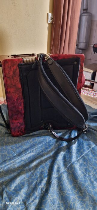 Vând acordeon  Weltmeister
