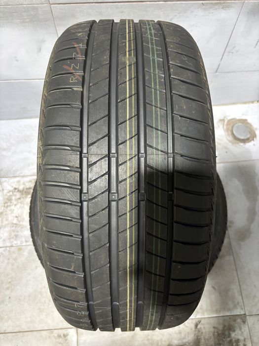 Anvelope Noi de vara Bridgestone 245 40 R19