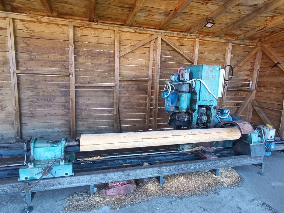 Vand sau schimb cu auto 4x4 sau teren zona Vatra Dornei mașina de cali