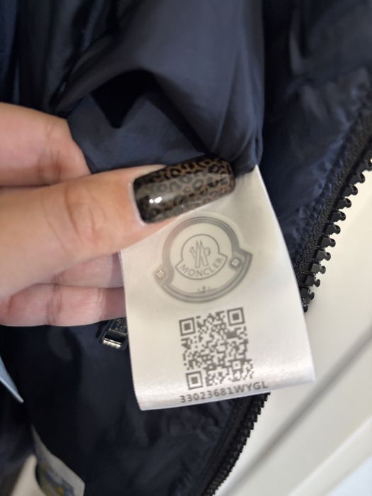 Vesta Moncler originala