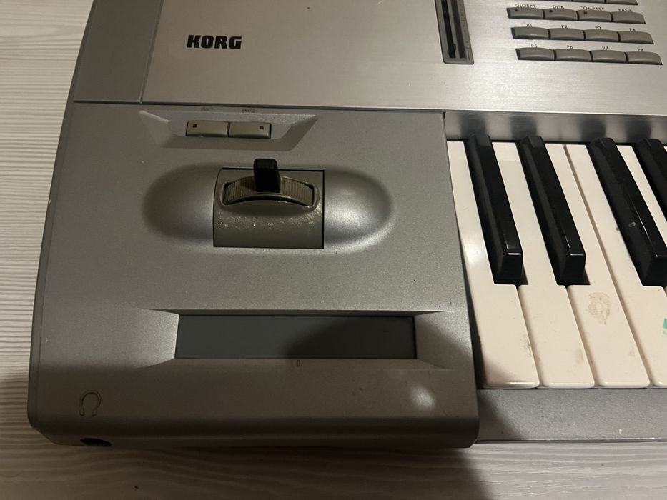 Korg Trinity Plus Sintetizator cu 61 de clape