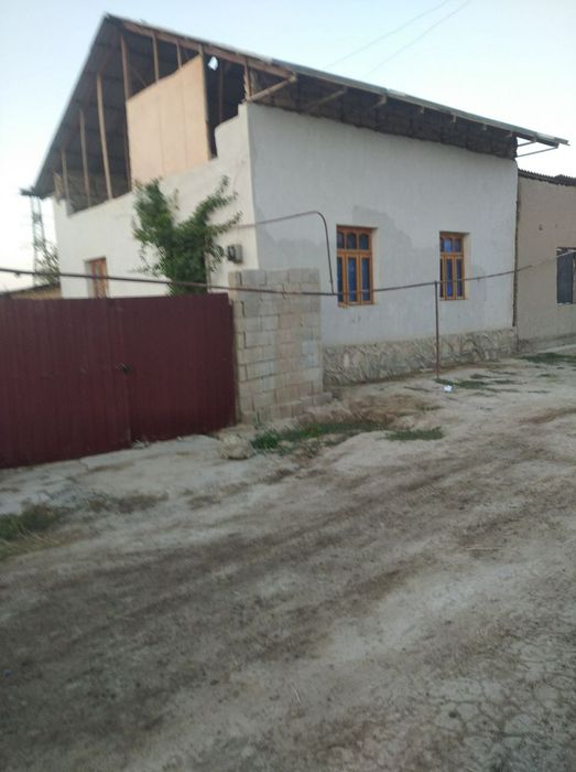 Navoiy viloyati Karmana tumani Dala hovli 6 sotix