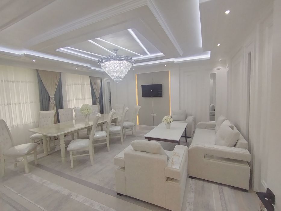 Vagzal Saodatda 102kv li katta shinam tayyor uy sotiladi