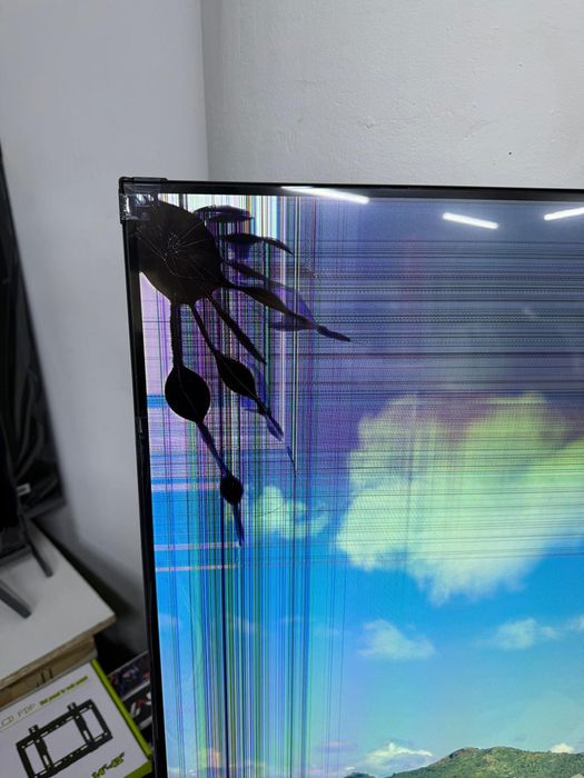 Продам телевизор yasin 55