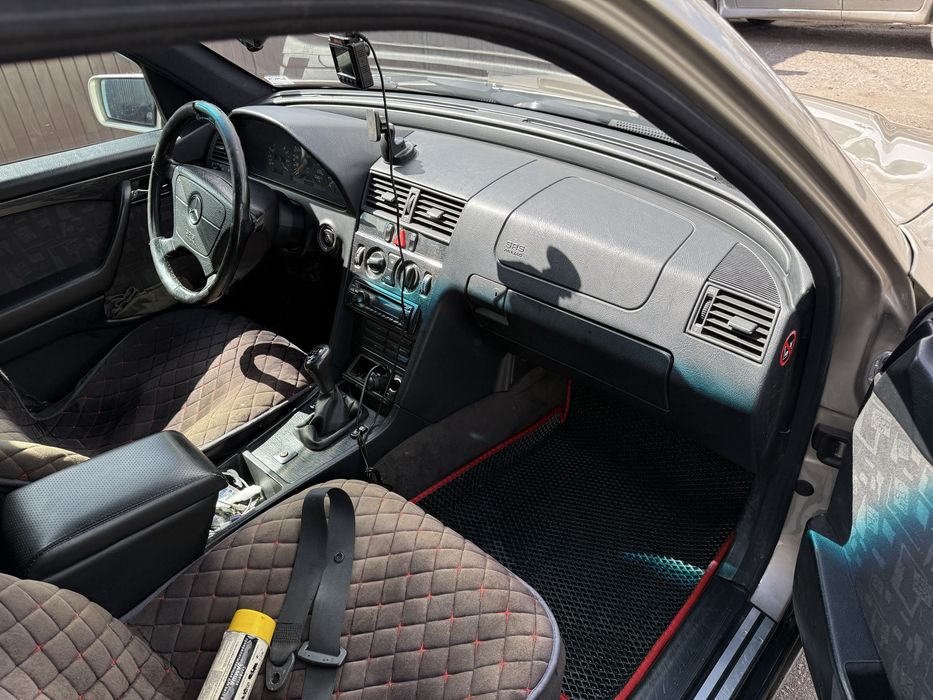 Мерседес С180. Продаю