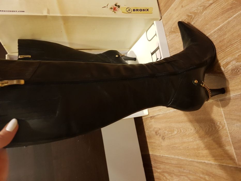 Ботуши Laura Biagiotti естествена кожа