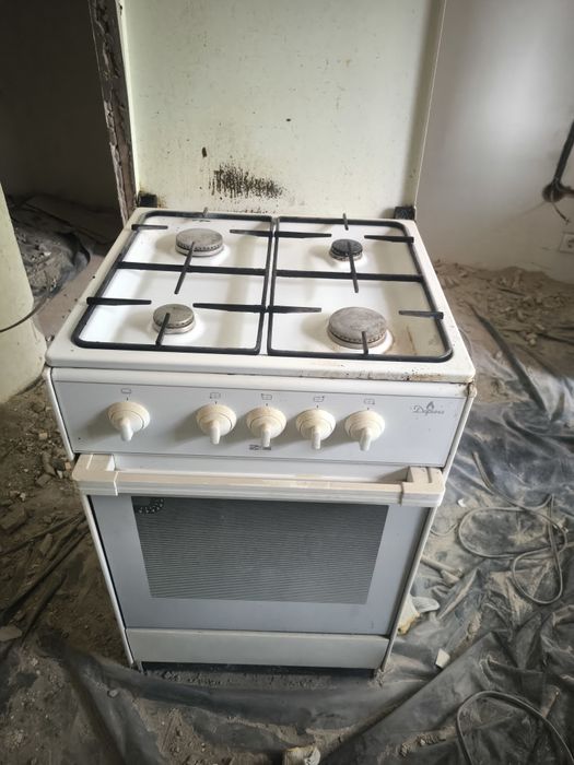 Продам газ плиту рабочая