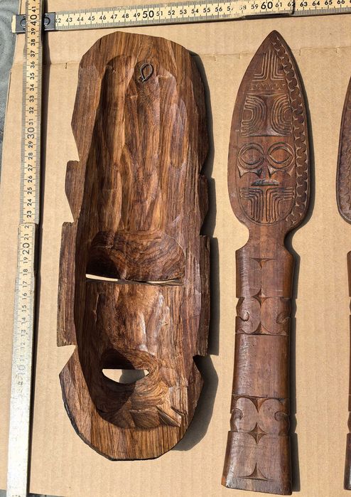 Lot 5 Frumoase piese sculptate, probabil în Africa, în lemn exotic