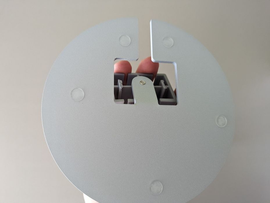 Кабелен гръбнак за бюро, кабелен канал