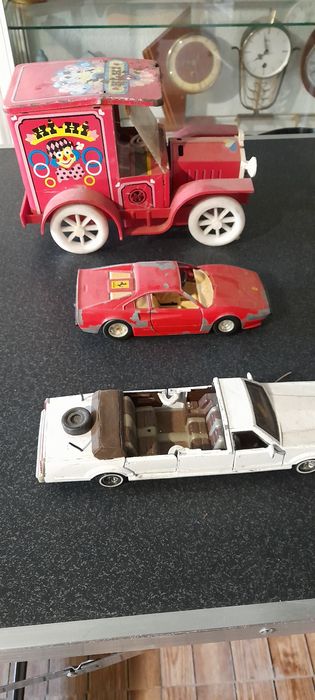 Стари метални колички за ценители и колекционери