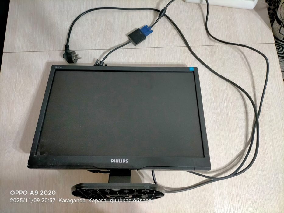 Монитор Philips для ПК