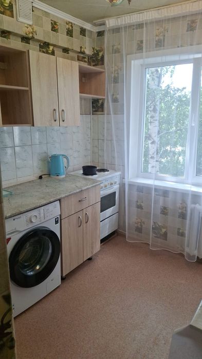 Сдаётся 1.5 по Бурова 12 за 130000.