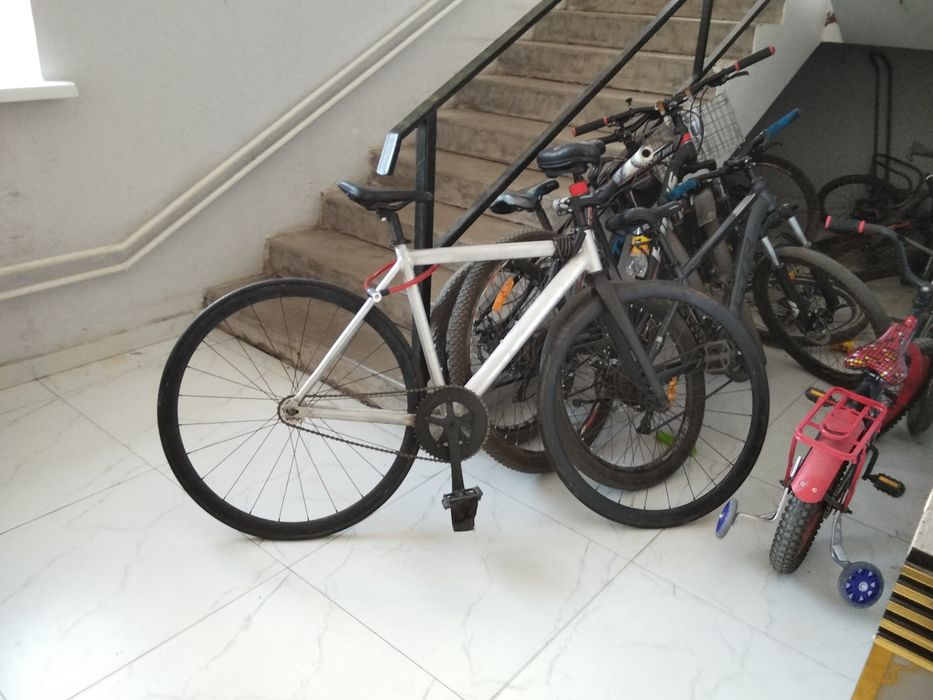 Unknown kombat fixed gear