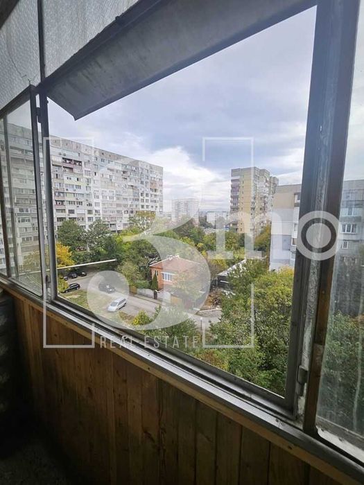 „3mo“ отдава под наем двустаен апартамент в ж.к. Сухата река