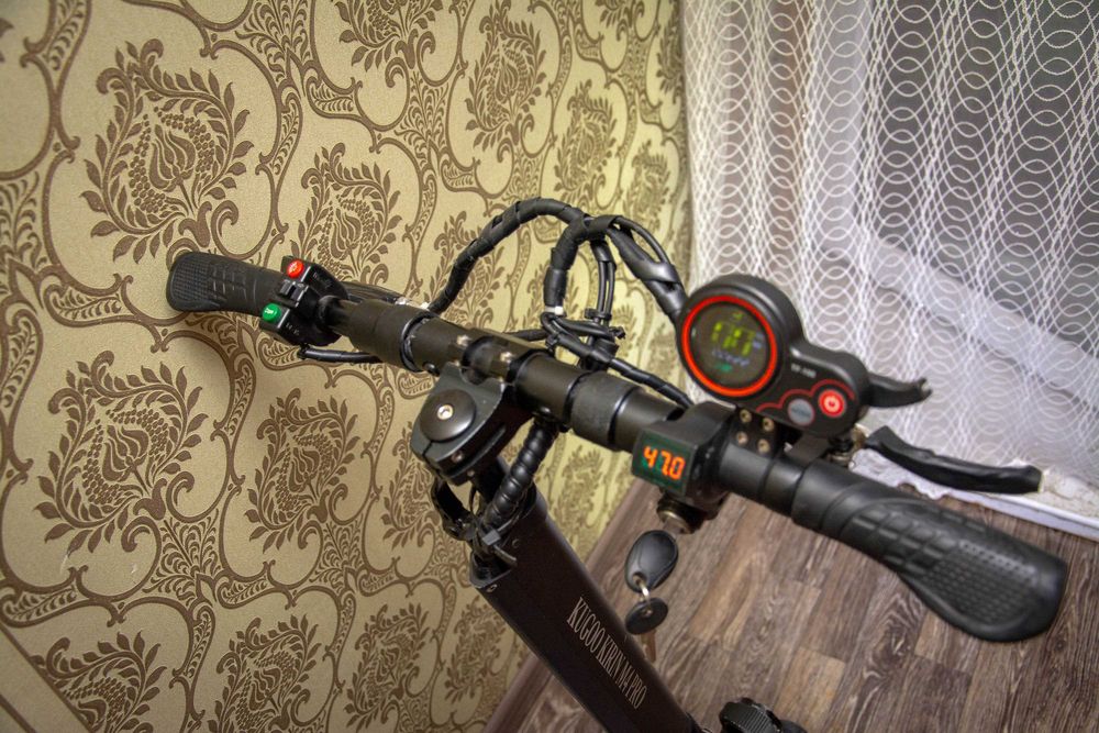 Электросамокат Kugoo M4 pro