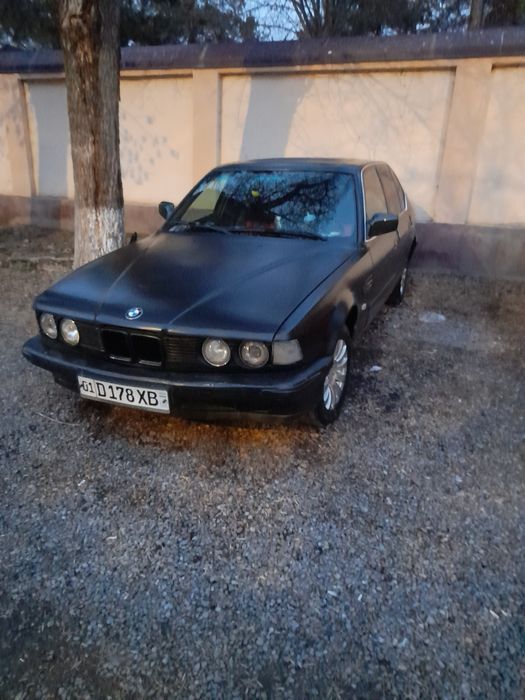 Qozogistondagi ayollar jamoat hojatxonasi