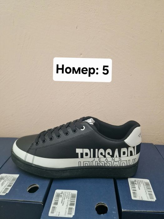 Разпродажба на Trussardi обувки – Лимитирани бройки!