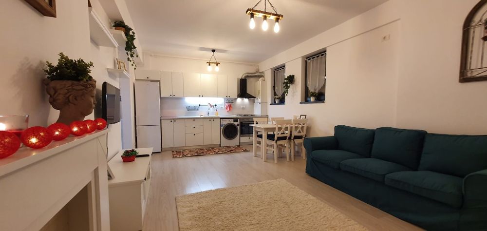 Apartament 2 camere demisol
