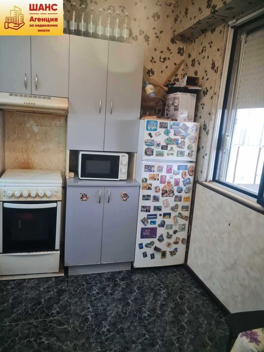 ж.к. Сторгозия  - тристаен