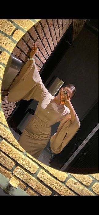 Платье бренда Lichi