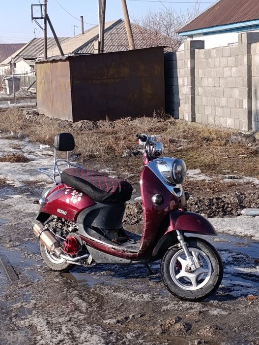 Скутер,мопед Vento Retro 15O